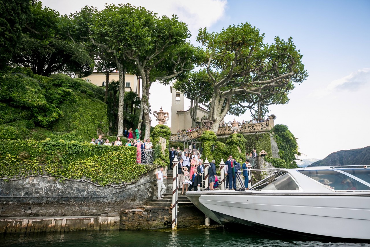 private boat tour for guests